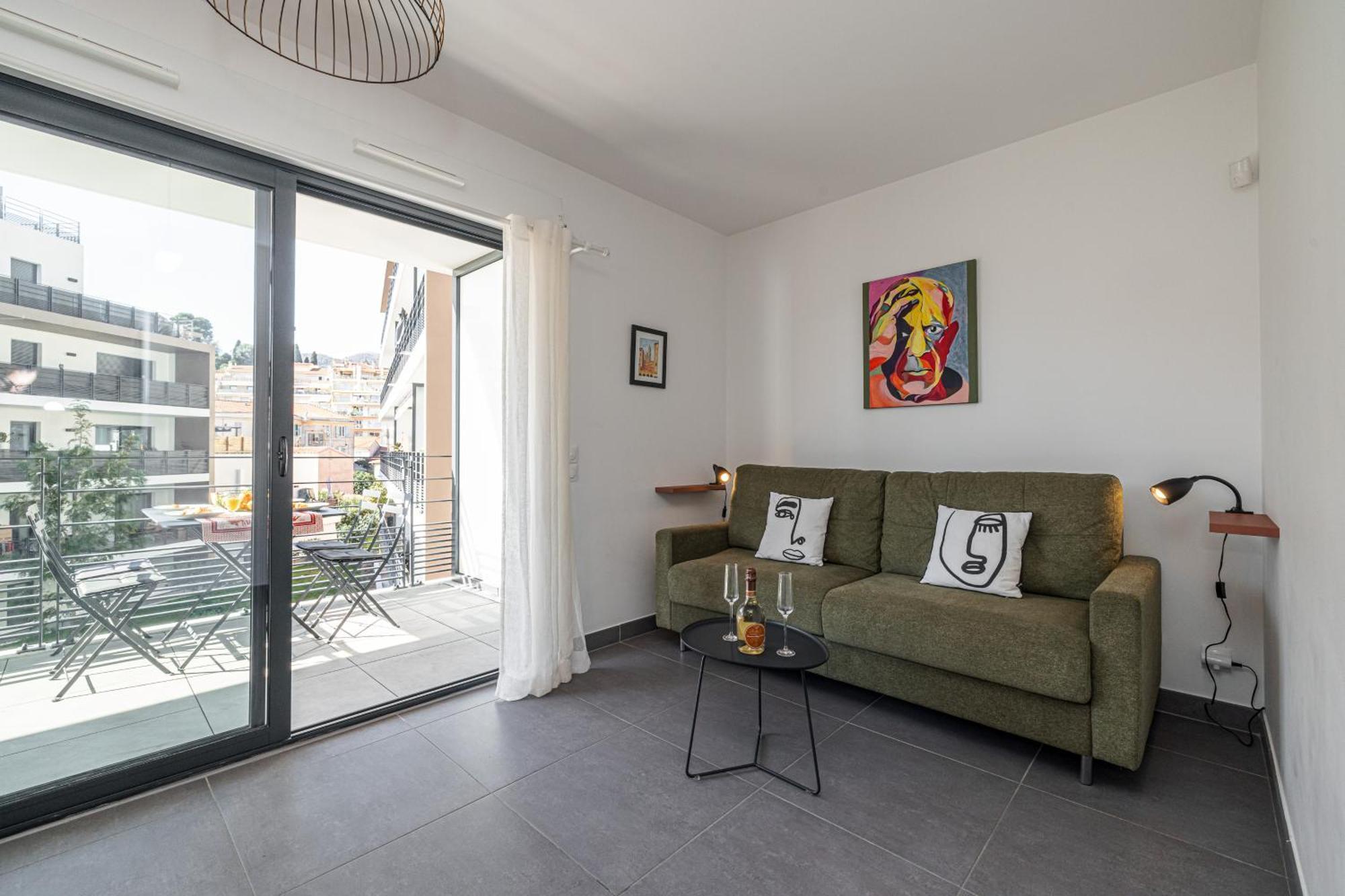Queen Riviera : Climatisation, Parking, Terrasse Menton Dış mekan fotoğraf