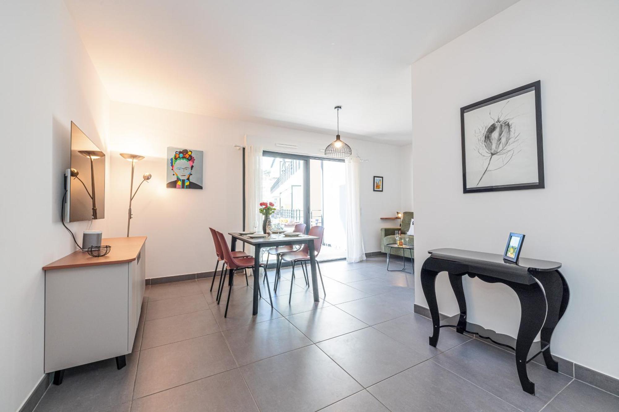 Queen Riviera : Climatisation, Parking, Terrasse Menton Dış mekan fotoğraf