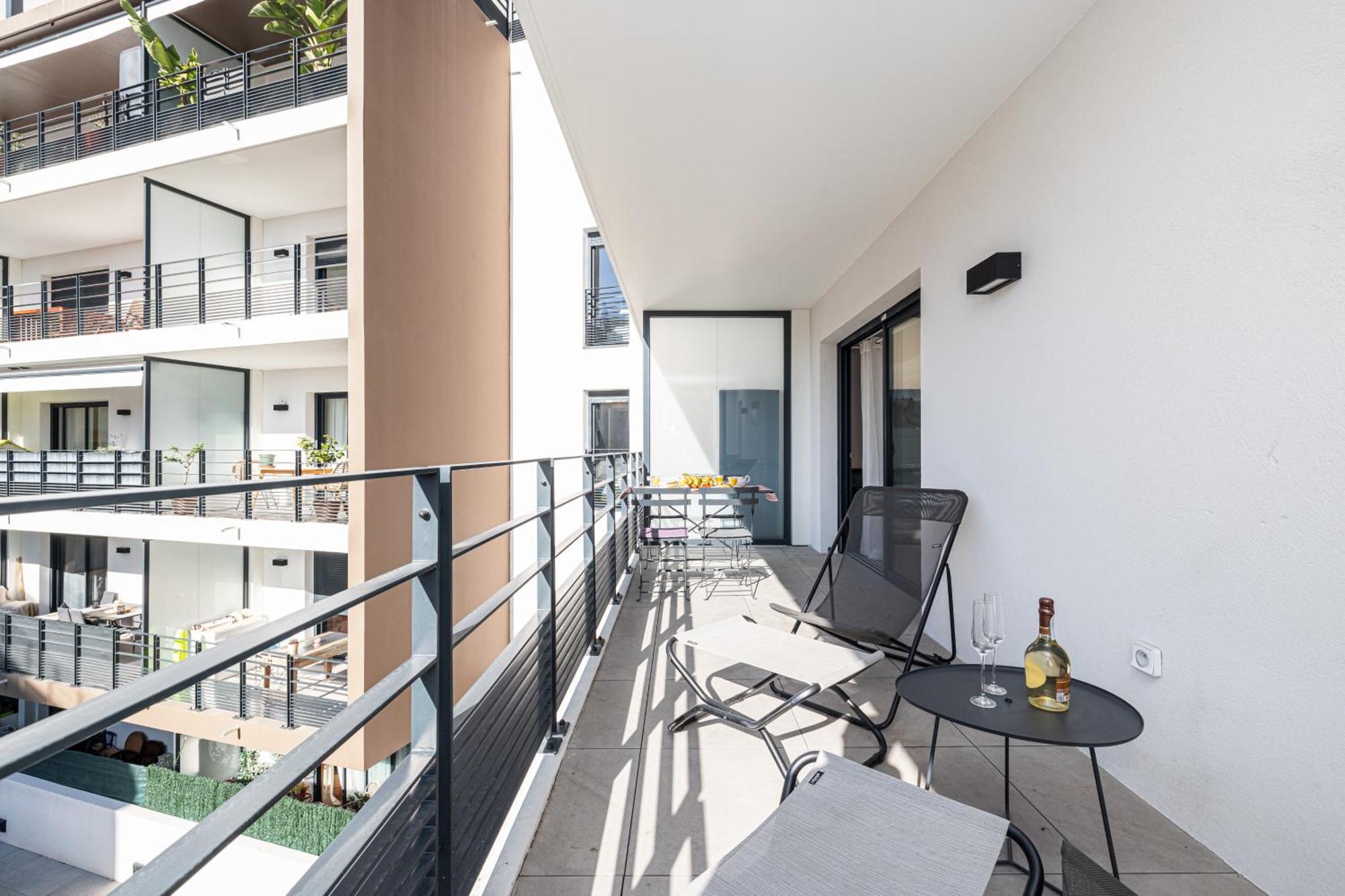 Queen Riviera : Climatisation, Parking, Terrasse Menton Dış mekan fotoğraf
