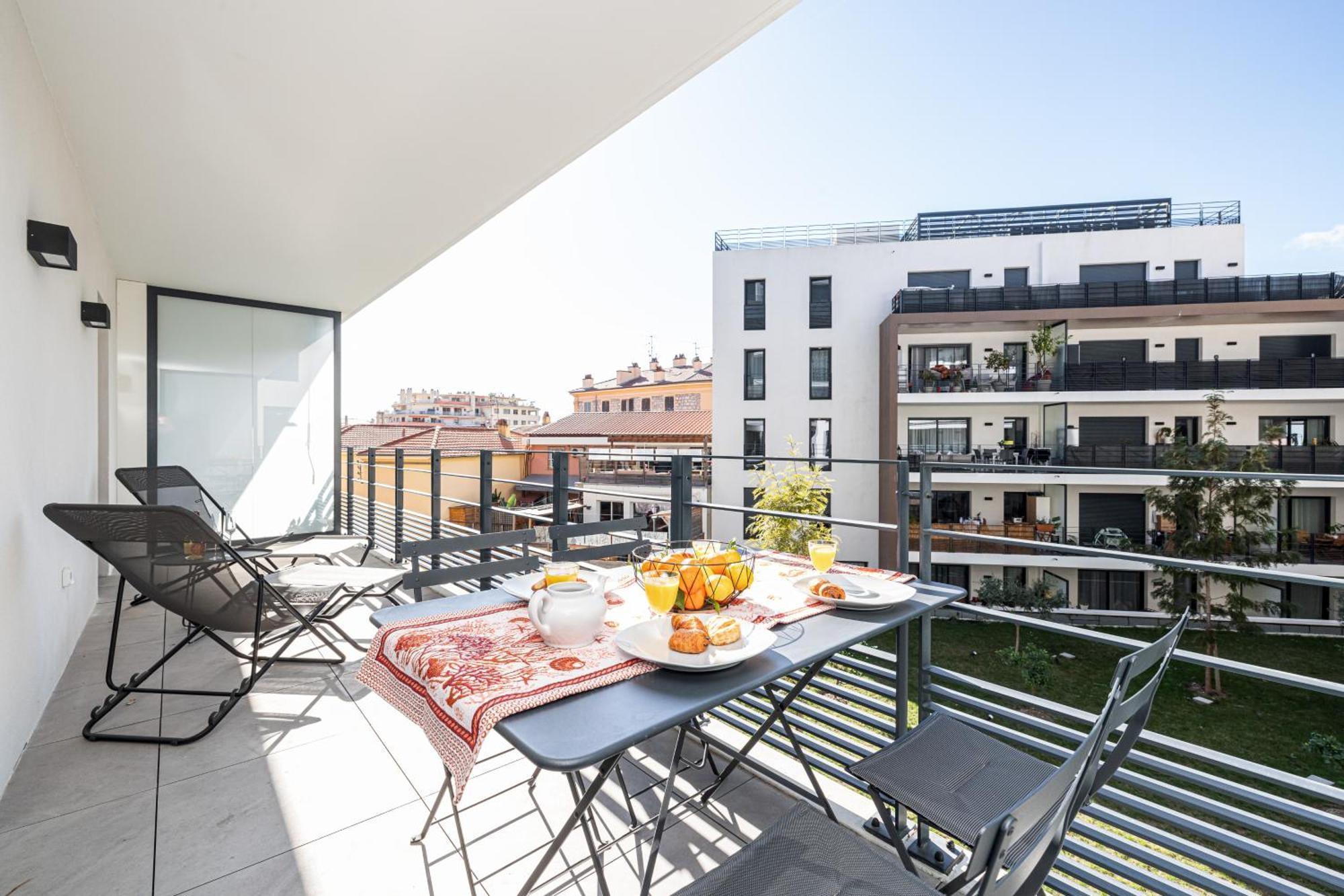 Queen Riviera : Climatisation, Parking, Terrasse Menton Dış mekan fotoğraf