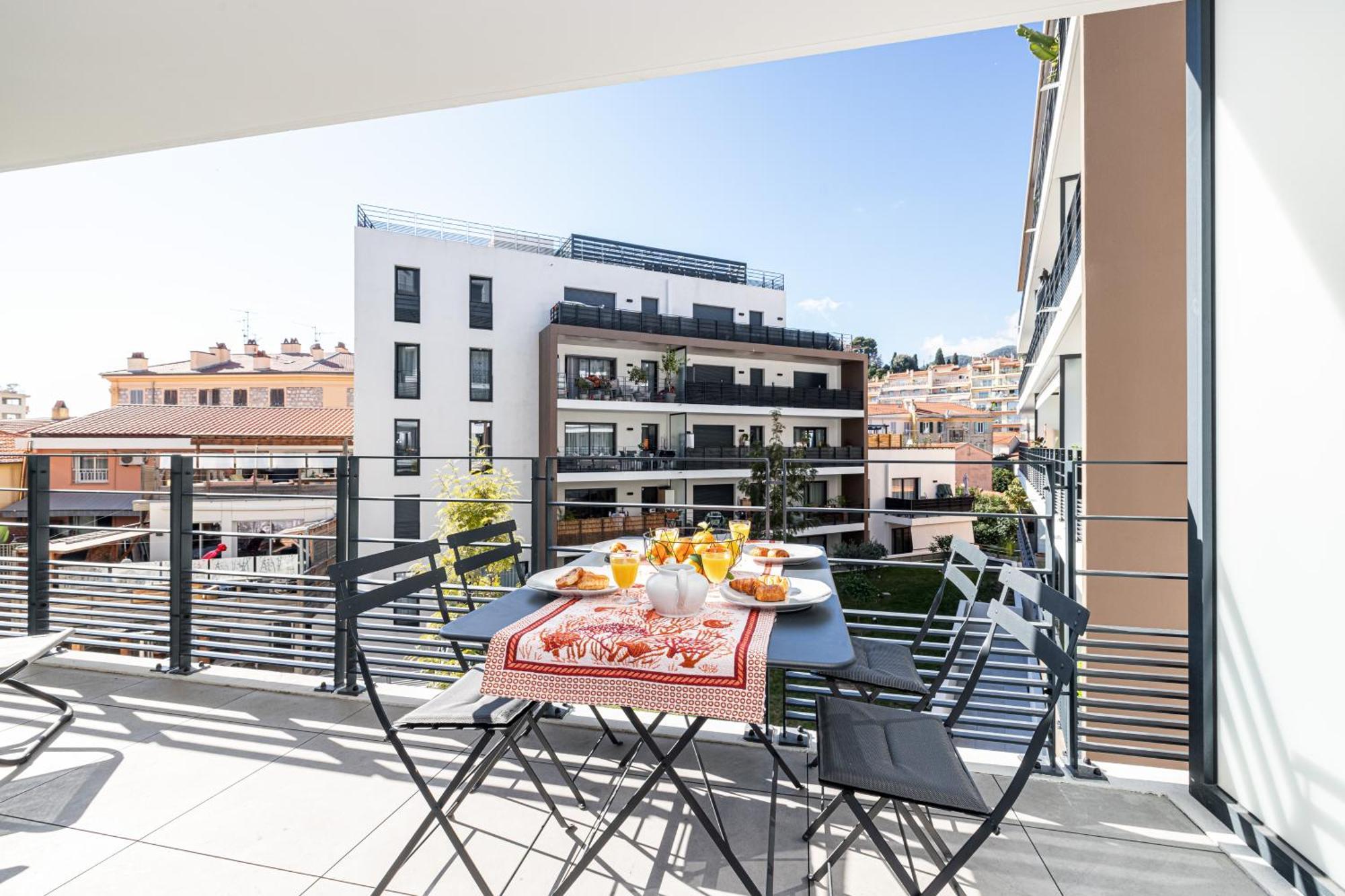 Queen Riviera : Climatisation, Parking, Terrasse Menton Dış mekan fotoğraf