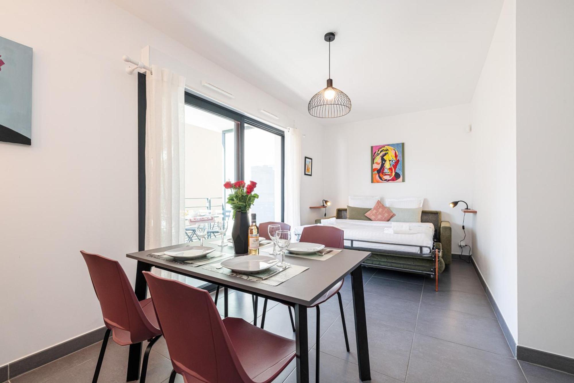 Queen Riviera : Climatisation, Parking, Terrasse Menton Dış mekan fotoğraf