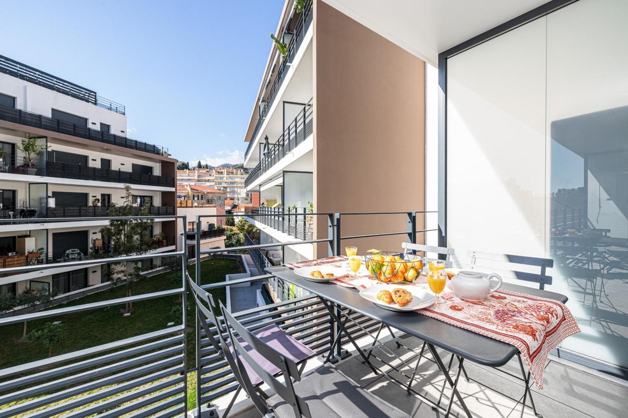 Queen Riviera : Climatisation, Parking, Terrasse Menton Dış mekan fotoğraf